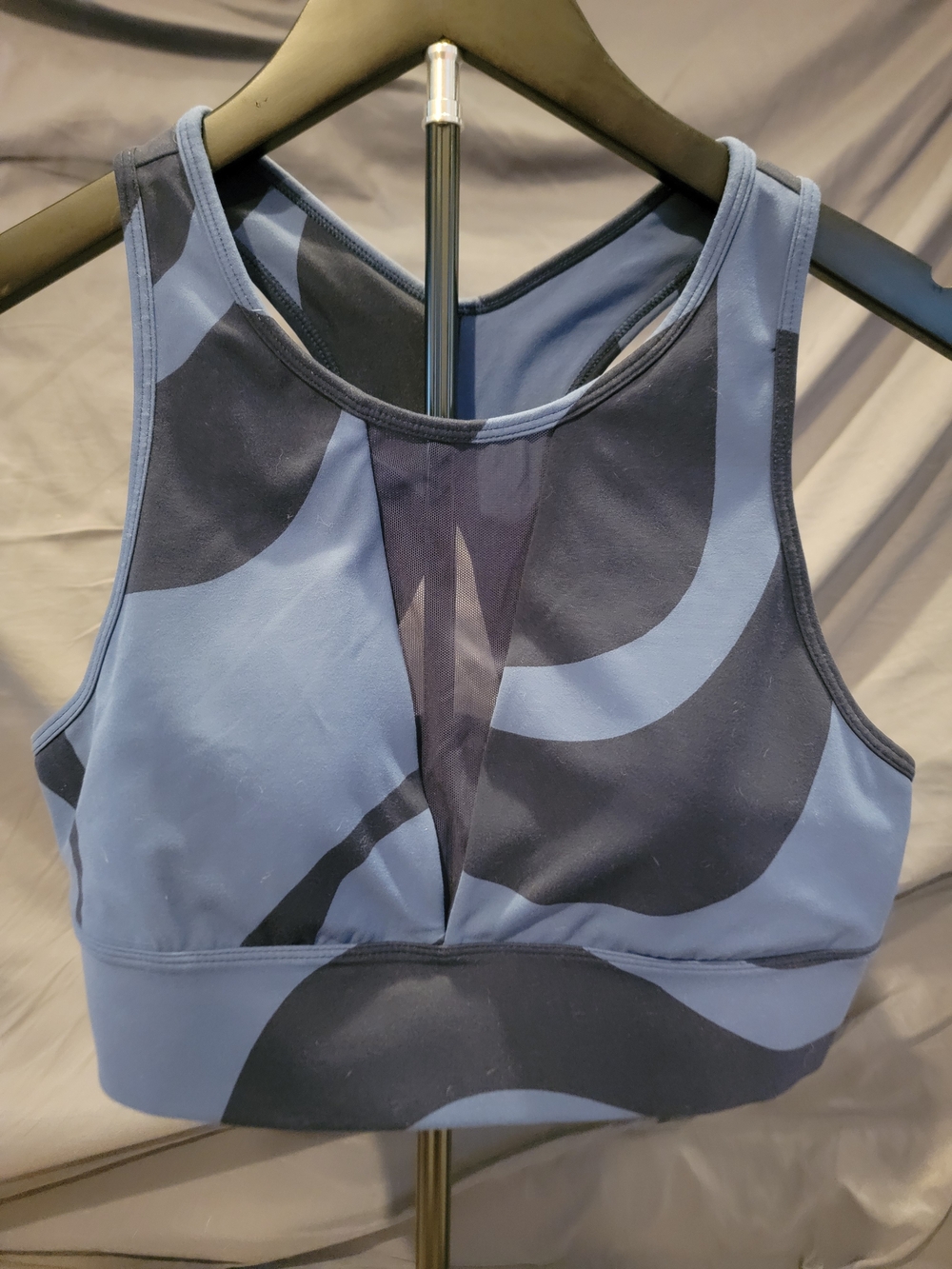 Sweaty Betty - Blue Swirl/Camo Sports Bra - Size Large - Like New